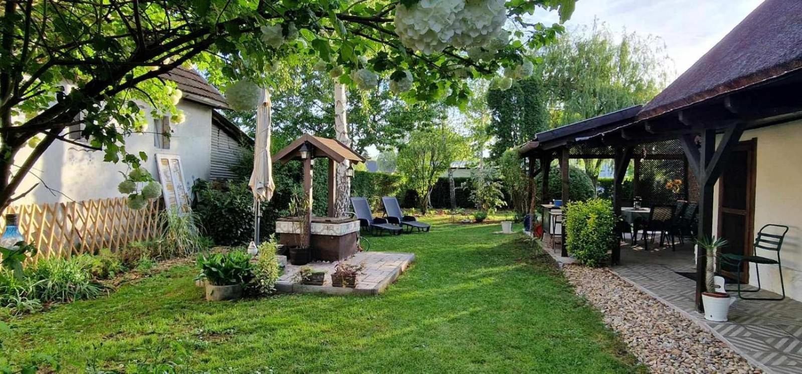Lovely Cottage Home แวแลนแซ ภายนอก รูปภาพ